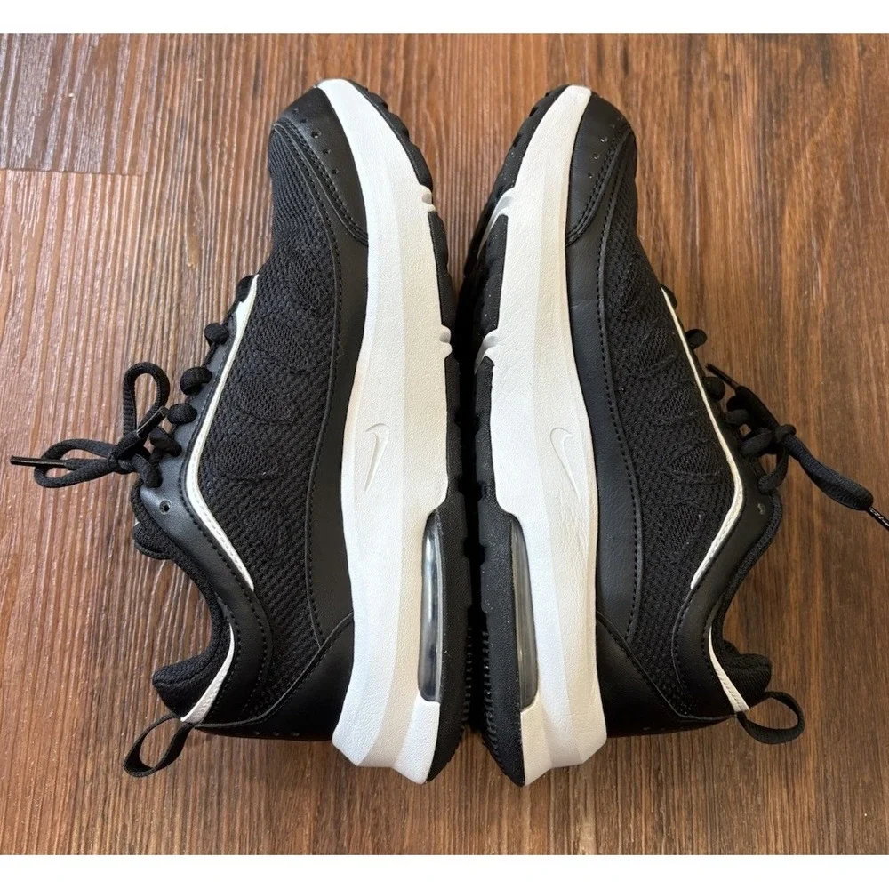 Nike Air‎ Max Womens Size 6 Black White Casual Sneaker CU4870-001